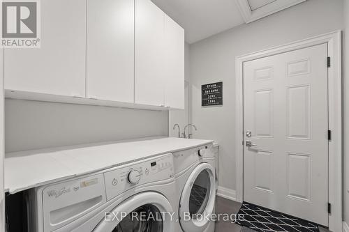 107 Gardiner Drive, Bradford West Gwillimbury, ON - Indoor Photo Showing Laundry Room