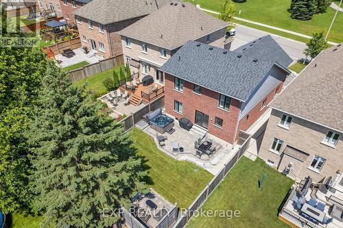 107 Gardiner Drive, Bradford West Gwillimbury, ON - Outdoor