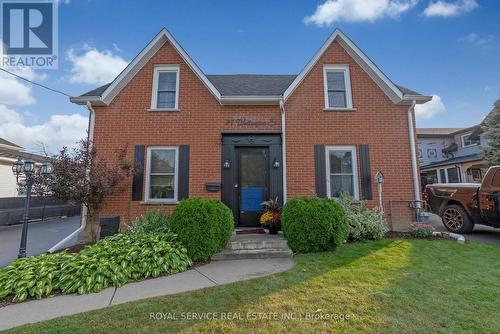 71 Wellington Street, Clarington (Bowmanville), ON - Outdoor