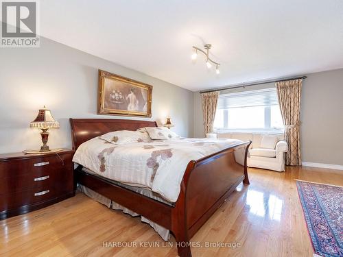 16 Lagani Avenue, Richmond Hill, ON - Indoor Photo Showing Bedroom