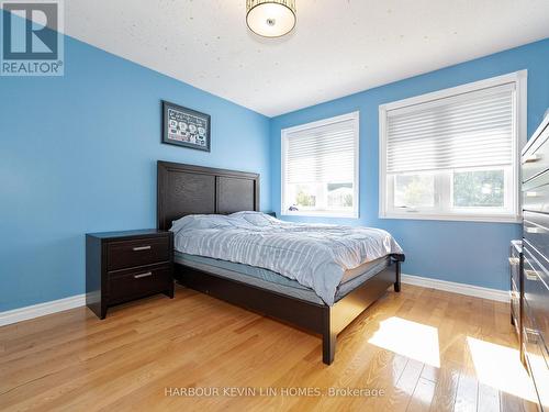 16 Lagani Avenue, Richmond Hill, ON - Indoor Photo Showing Bedroom