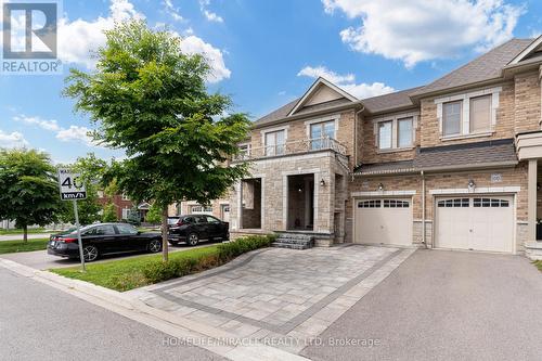 64 Fortis Crescent, Bradford West Gwillimbury, ON - Outdoor With Facade