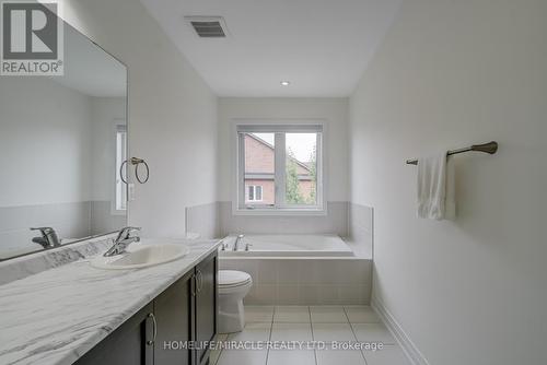 64 Fortis Crescent, Bradford West Gwillimbury, ON - Indoor Photo Showing Bathroom