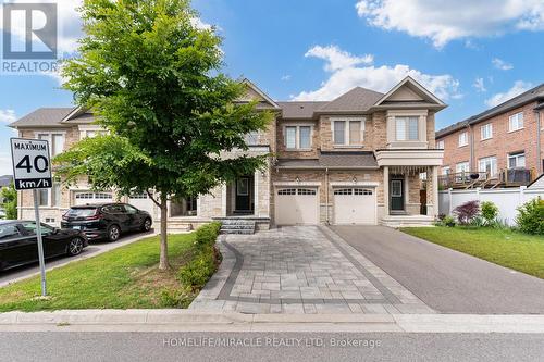 64 Fortis Crescent, Bradford West Gwillimbury, ON - Outdoor With Facade