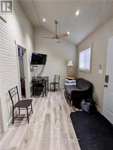 Cabin #2 living - 332 Mill Street, Saugeen Shores, ON - Indoor