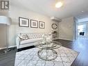 36 Vanity Crescent, Richmond Hill, ON  - Indoor Photo Showing Living Room 