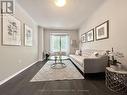 36 Vanity Crescent, Richmond Hill, ON  - Indoor Photo Showing Living Room 