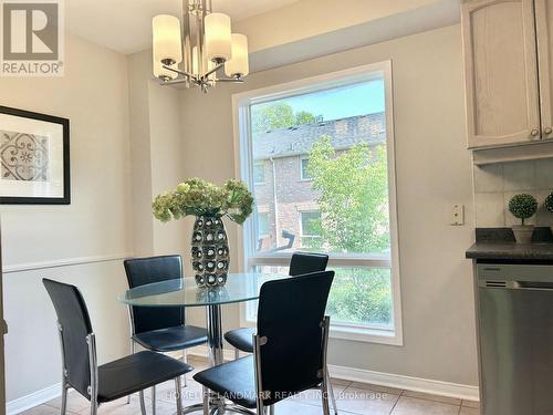 36 Vanity Crescent, Richmond Hill, ON - Indoor Photo Showing Dining Room