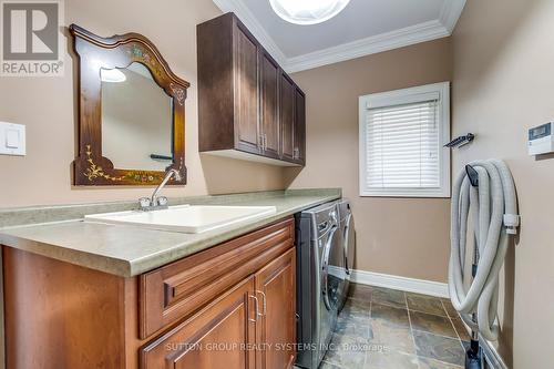 2284 Nena Crescent, Oakville, ON - Indoor Photo Showing Laundry Room