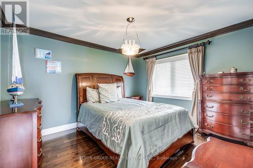 2284 Nena Crescent, Oakville, ON - Indoor Photo Showing Bedroom