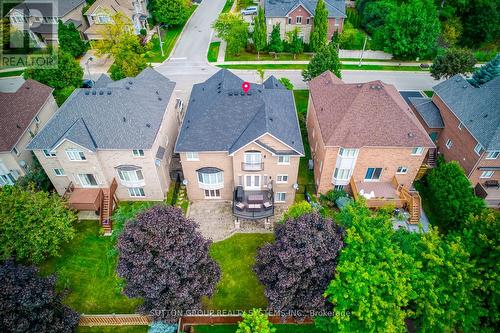 2284 Nena Crescent, Oakville, ON - Outdoor