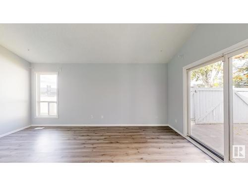 5642 19A Av Nw, Edmonton, AB - Indoor Photo Showing Other Room