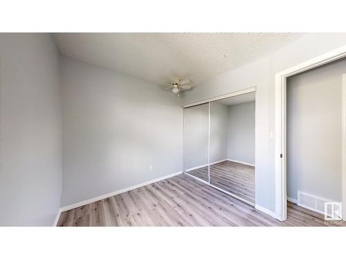 5642 19A Av Nw, Edmonton, AB - Indoor Photo Showing Other Room