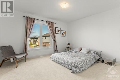 231 Dagenham Street, Ottawa, ON - Indoor Photo Showing Bedroom