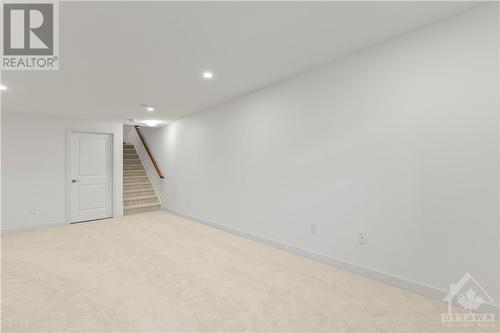 231 Dagenham Street, Ottawa, ON - Indoor Photo Showing Other Room