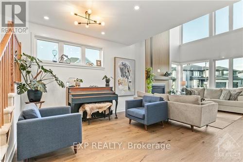 231 Dagenham Street, Ottawa, ON - Indoor Photo Showing Living Room With Fireplace