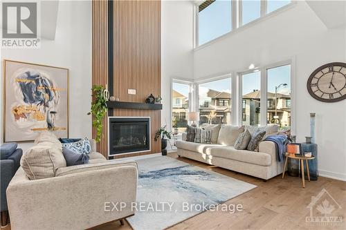 231 Dagenham Street, Ottawa, ON - Indoor Photo Showing Living Room With Fireplace