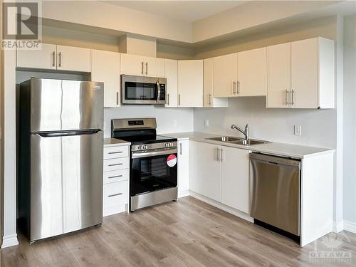 397 Codd'S Drive Unit#603, Ottawa, ON - Indoor Photo Showing Kitchen With Stainless Steel Kitchen With Double Sink