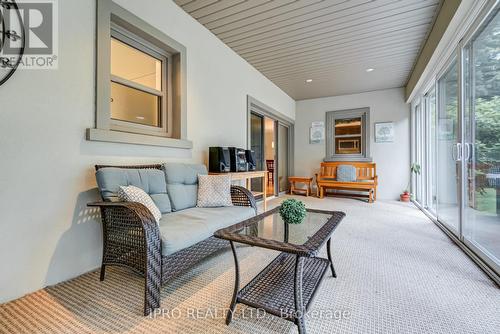 14610 Creditview Road, Caledon, ON -  Photo Showing Living Room