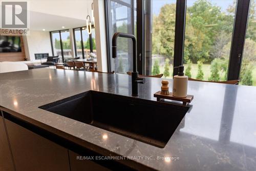 3207 Vivian Line 37, Stratford, ON - Indoor Photo Showing Kitchen