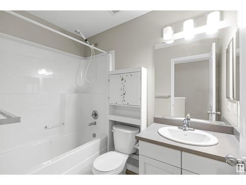 #98 4050 Savaryn Dr Sw, Edmonton, AB - Indoor Photo Showing Bathroom