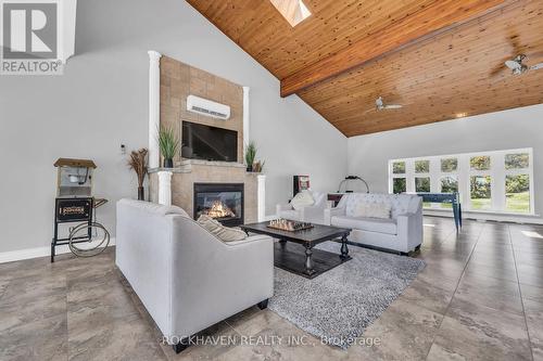 21 Riverside Drive, Haldimand, ON - Indoor Photo Showing Living Room With Fireplace