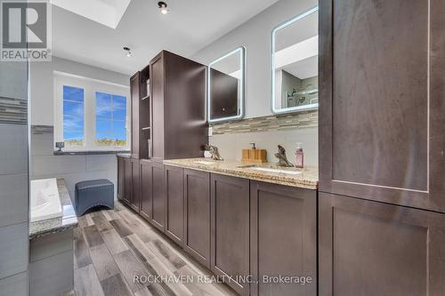 21 Riverside Drive, Haldimand, ON - Indoor Photo Showing Bathroom