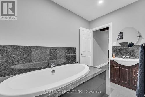 21 Riverside Drive, Haldimand, ON - Indoor Photo Showing Bathroom