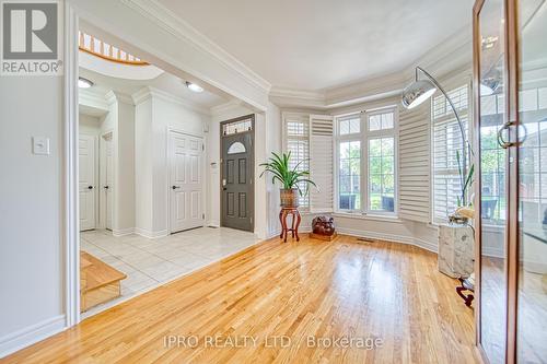 7 Gladstone Avenue, Vaughan, ON - Indoor Photo Showing Other Room