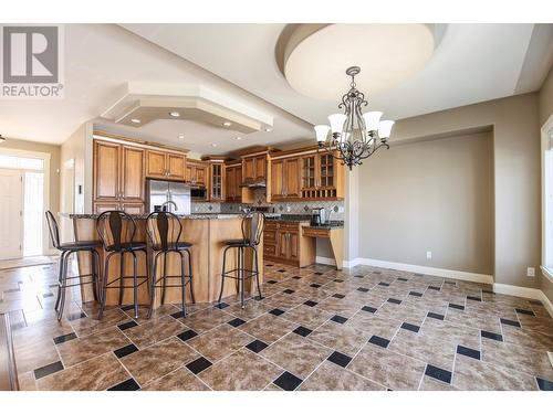 3631 Sawgrass Drive, Osoyoos, BC - Indoor Photo Showing Kitchen