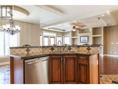 3631 Sawgrass Drive, Osoyoos, BC - Indoor Photo Showing Kitchen