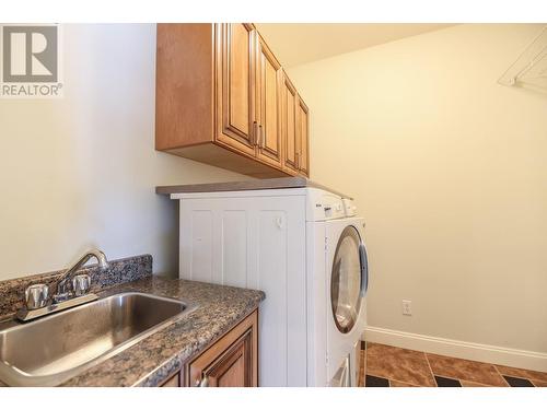 3631 Sawgrass Drive, Osoyoos, BC - Indoor Photo Showing Laundry Room