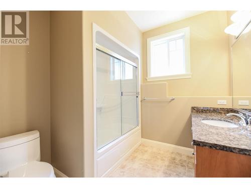 3631 Sawgrass Drive, Osoyoos, BC - Indoor Photo Showing Bathroom