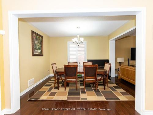 Upper-10 Devondale Ave, Brampton, ON - Indoor Photo Showing Dining Room