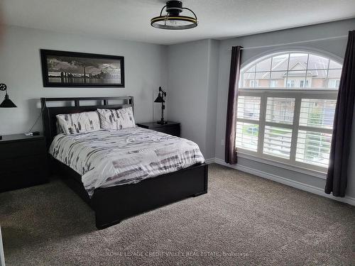 50 Fairgrounds Dr, Hamilton, ON - Indoor Photo Showing Bedroom