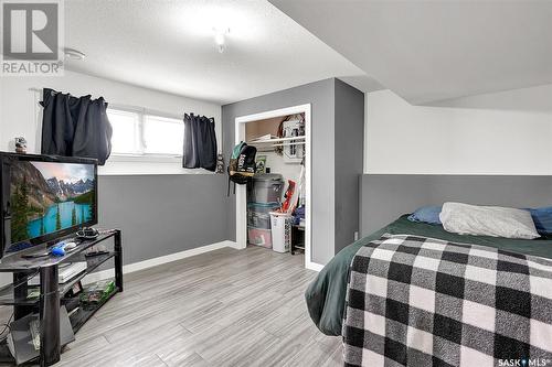 1634 Grace Street, Moose Jaw, SK - Indoor Photo Showing Bedroom