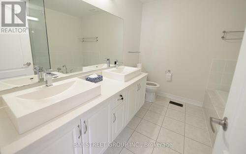 14 Begonia Street, Markham, ON - Indoor Photo Showing Bathroom