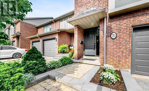 20 - 3100 Fifth Line Avenue W, Mississauga, ON - Outdoor