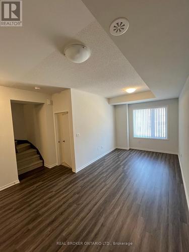 Th 250 - 121 Honeycrisp Crescent, Vaughan, ON - Indoor Photo Showing Other Room