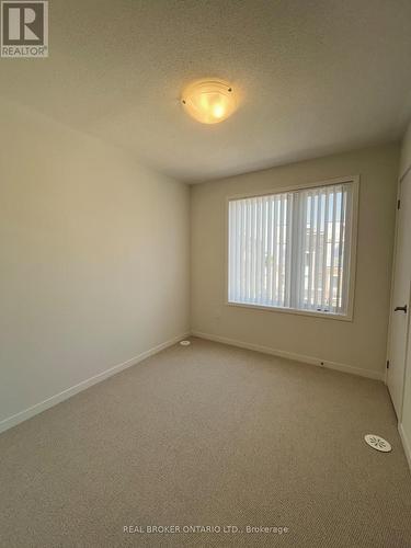 Th 250 - 121 Honeycrisp Crescent, Vaughan, ON - Indoor Photo Showing Other Room