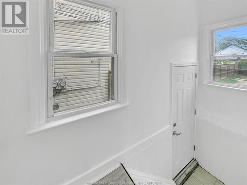 1046 Albert Road, Windsor, ON - Indoor Photo Showing Other Room