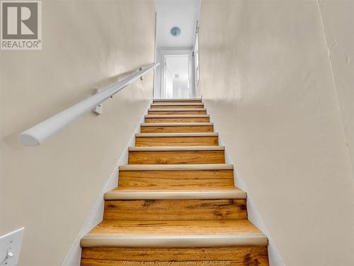 1046 Albert Road, Windsor, ON - Indoor Photo Showing Other Room