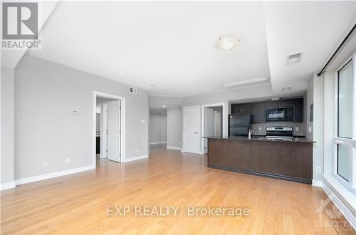 1901 - 234 Rideau Street, Ottawa, ON - Indoor Photo Showing Kitchen