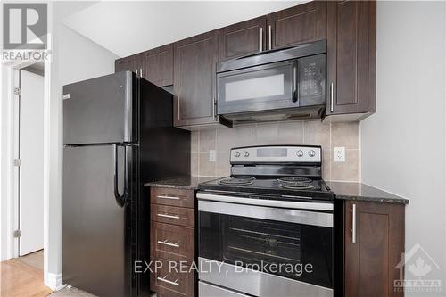 1901 - 234 Rideau Street, Ottawa, ON - Indoor Photo Showing Kitchen