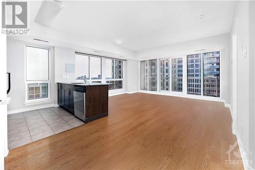 234 Rideau Street Unit#1901, Ottawa, ON - Indoor Photo Showing Kitchen