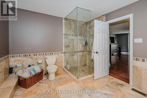 1340 Greeneagle Drive, Oakville, ON - Indoor Photo Showing Bathroom