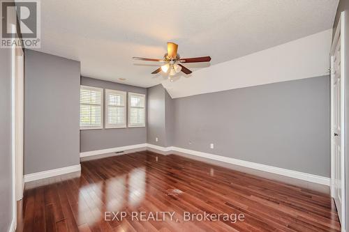 1340 Greeneagle Drive, Oakville, ON - Indoor Photo Showing Other Room