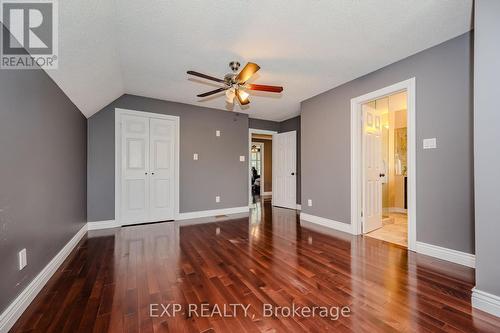 1340 Greeneagle Drive, Oakville, ON - Indoor Photo Showing Other Room