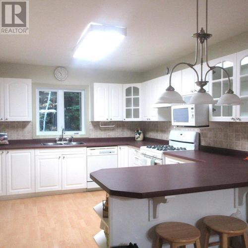 556 Pumpkin Point Rd W, Laird Township, ON - Indoor Photo Showing Kitchen With Double Sink