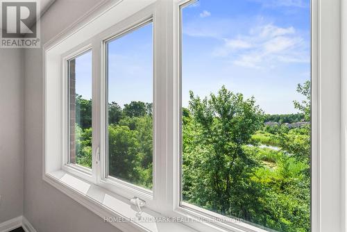 99 Collin Court, Richmond Hill, ON - Indoor Photo Showing Other Room